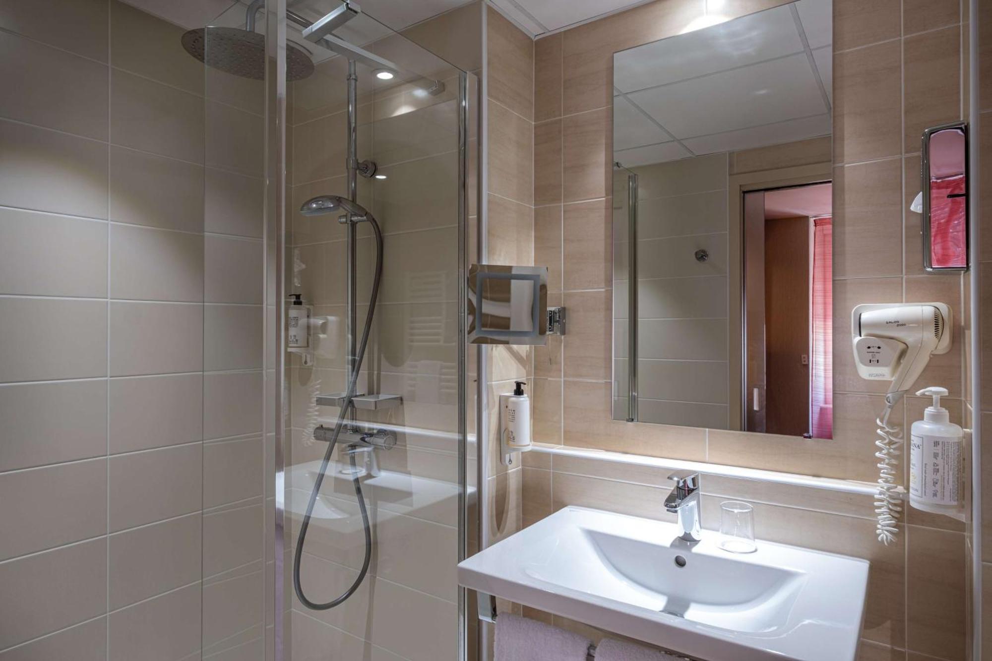 Best Western Plus Richelieu Limoges Bagian luar foto